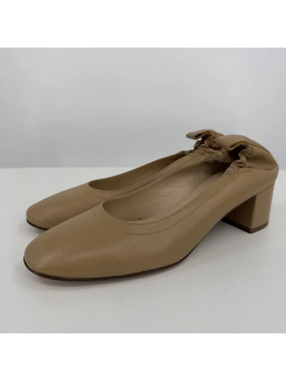 Everlane Italian Leather Day Heel Light Taupe 10 Women's Elastic Back Comfort